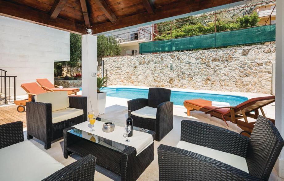 Vila Jadran Omiš Екстериор снимка