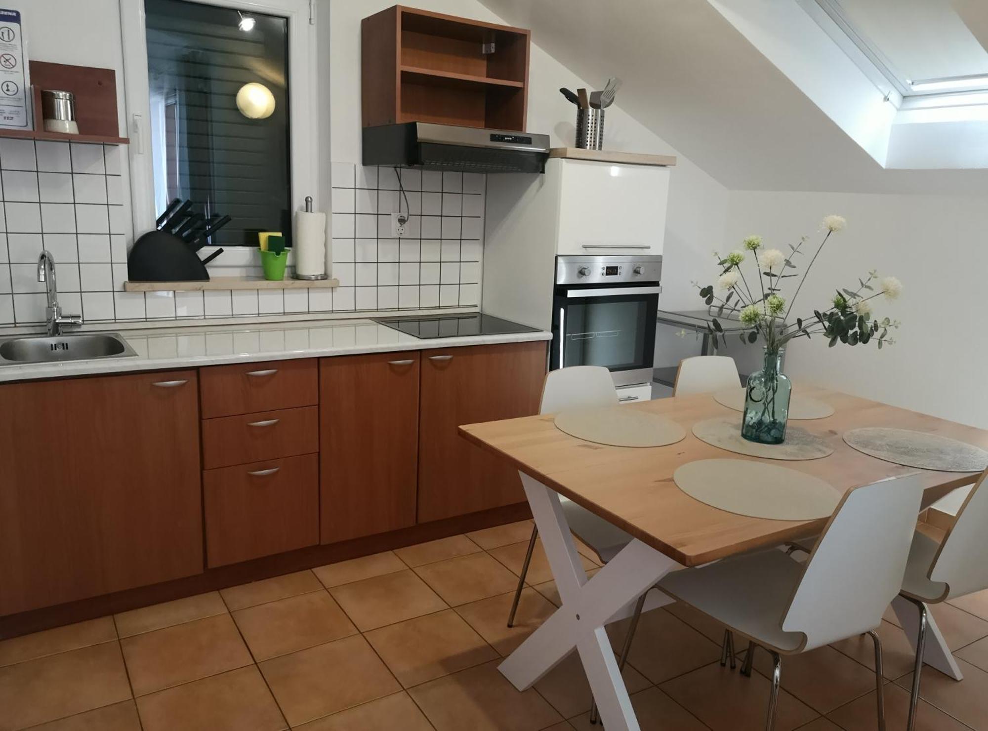 Vila Jadran Omiš Екстериор снимка